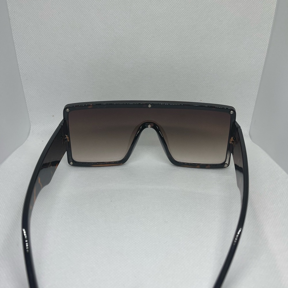 Leopard Print Sunglasses - image 3